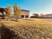 Maison moderne 3 chambres sur 4 000 m2 de terrain