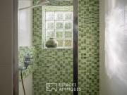 Maison moderne à étage inversé au calme de la campagne