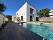 Maison moderne de type 4 avec piscine 120m² Sète Maison moderne de type 4 avec piscine 120m² Sète