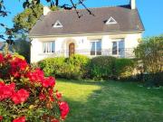 Maison néo bretonne à fort potentiel avec un grand jardin