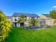 Maison Pace 8 pièce s 248 m2