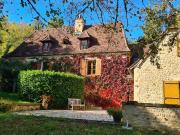 Maison perigordine de caractere proche des commerces....