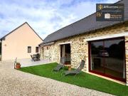 Maison plain pied sur plus de 6000 m² de terrain avec un...