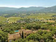 Maison provençale de prestige avec piscine et...