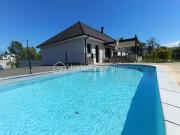Maison récente avec piscine et vue Pyrénées