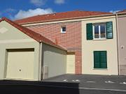 MAISON RECENTE DANS CLOS PRIVE