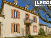 Maison rénovée 5 chambres dans village paisible des...