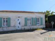 Maison rénovée avec charme – Calme, confort et proximité de