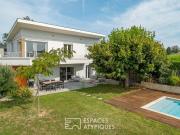 Maison rénovée avec jardin et piscine