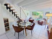 Maison rénovée avec matériaux haut de gamme Vue Golf Guj