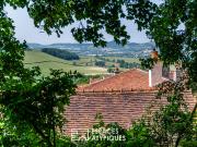 Maison rénovée dans l'Auxois avec gîtes, dépendances... Maison rénovée dans l'Auxois avec gîtes, dépendances...