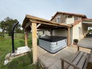 MAISON 3 CHAMBRES ET SPA 5 PERSONNES