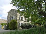 Maison restaurée en pierre dans un hameau, terrain,...