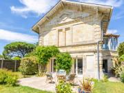 Maison Saint Julien Beychevelle médoc 7 pièce s 160 m2