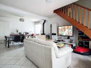 Maison familiale spacieuse à fort potentiel avec garage...