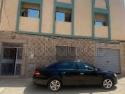 Maison spacieuse de 3 étages à Alhucemas