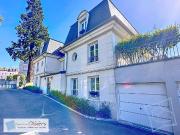MAISON ST CYR L ECOLE 5 pièce s 130.02 m2