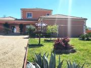 Maison style provençale 220 m², 4 chambres, terrain clos...