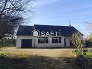 Maison sur un beau terrain de 6829m² arbore fleuri