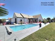 Maison T5 plain pied 122m2 piscine chauffée garage...