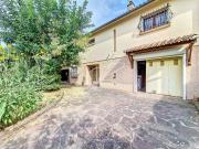 Maison T6 125 m² divisée en 2 appartements