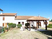 Maison type longère avec maison d'invités attenante...