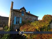 MAISON VUE MER 320M² HIREL