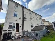 Maisonette to rent in Albion Road, Kent DA12