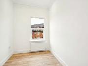 Maisonette to rent in Haydons Road, London, SW19 Ref 235510