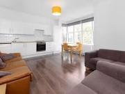 Maisonette to rent in Milton Road, Hanwell W7