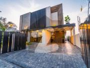 Majestic 1 Kanal Brand New Corner Bungalow With Basement...