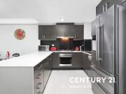 Make 205/8c Myrtle Street Your New Home!