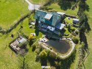 Malerisches Landhaus mit Schwimmteich, prämiertem...