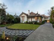 “Mandalay” Unrivalled Elegance in a Premier Location