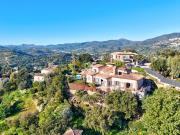 Mandelieu colline Villa provençale Vue mer 305m²...
