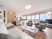 MANDELIEU LA NAPOULE APPARTEMENT 3 PIECES VUE MER...