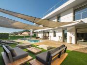 Mandelieu: Villa d'exception sur les collines 322m²...
