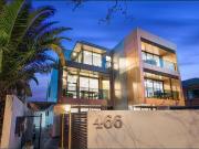 'Manhattan Apts' Furnished inc utilities, Wi Fi....