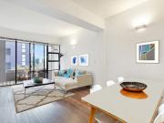 Manhattan inspired take on urban style and city living Manhattan inspired take on urban style and city living