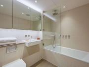 Manhattan Loft Apartments, Stratford, E20