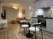 Manhattan style 1 bed in west London development