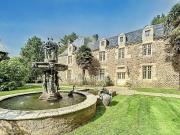 Manoir 17ème 13 pièces 365 m² sur parc de 6307 m²