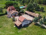 Manoir avec vue dominante au cœur du Périgord Pourpre
