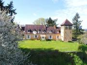 Manoir de 325 m2 sur près de 10 ha de bois et prés avec...