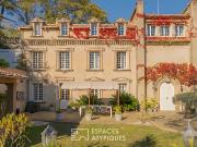 Manoir du 19e siècle et ses dépendances avec vue panoramique