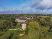 Manoir du XIIIe siècle et XVIe siècle de 295 m², son...