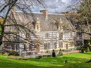 Manoir et dépendances piscine sur 2,3 ha 500m² Rolleville