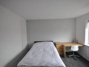 Manor Avenue, Hyde Park