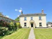 Manor Court, Manor Road, 6 Bedroom Detached