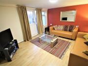 Manor Drive, Hyde Park, Leeds, West Yorkshire LS6, 5 bed...